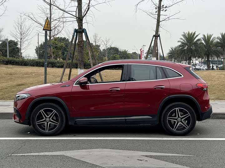 Фото 4 - Mercedes-Benz EQA