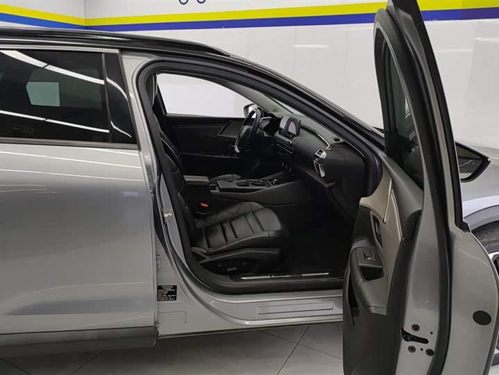 Фото 8 - Citroen C5 X