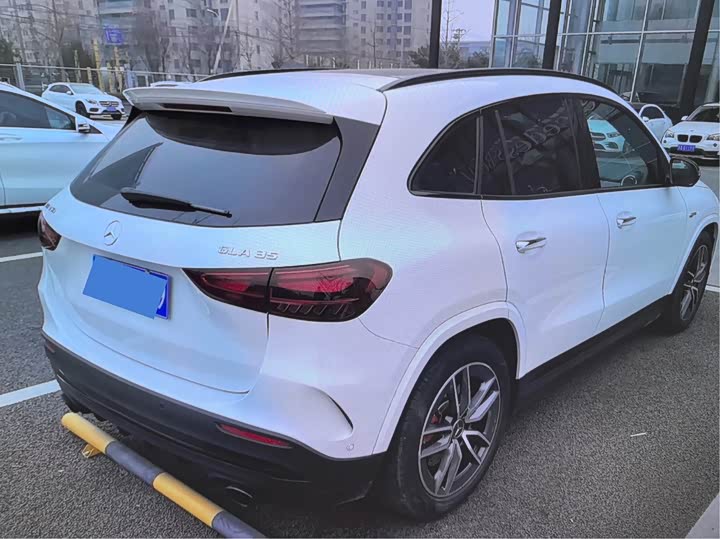 Фото 5 - Mercedes-Benz GLA-Class AMG