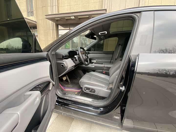 Фото 4 - Zeekr 7X