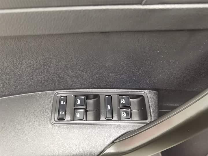 Фото 9 - Volkswagen Santana