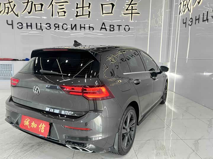 Фото 4 - Volkswagen Golf