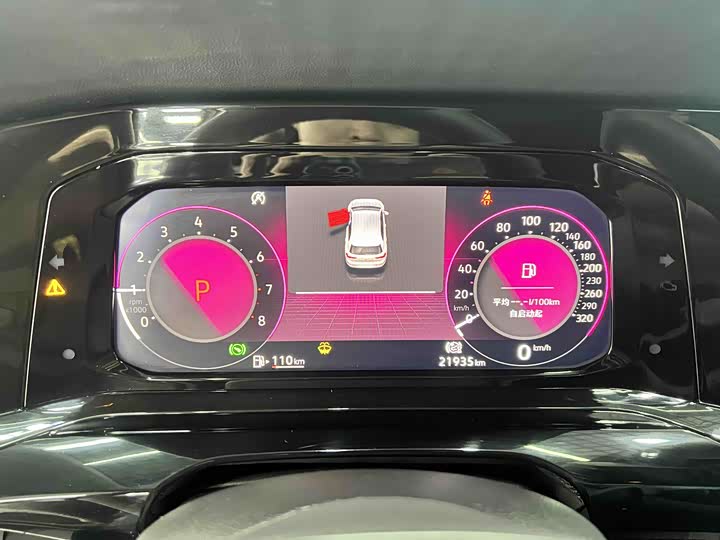 Фото 8 - Volkswagen Golf