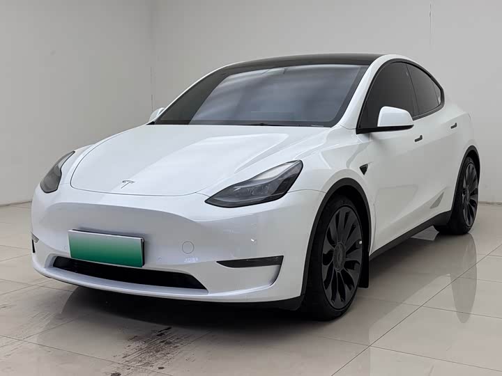 Фото 1 - Tesla Model Y