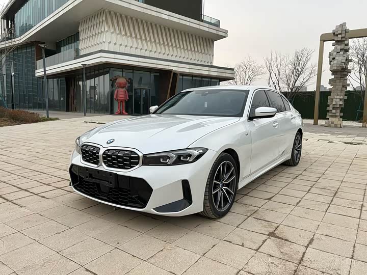 Photo 1 - BMW 3 Series