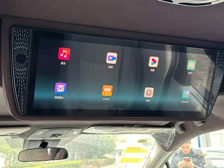 Фото 7 - Toyota Sienna