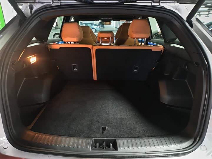 Фото 9 - Geely Galaxy L7