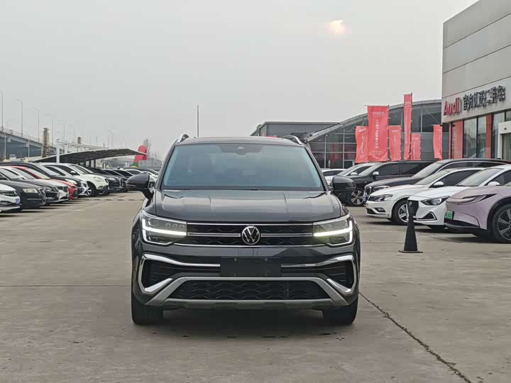 Фото 2 - Volkswagen Tharu