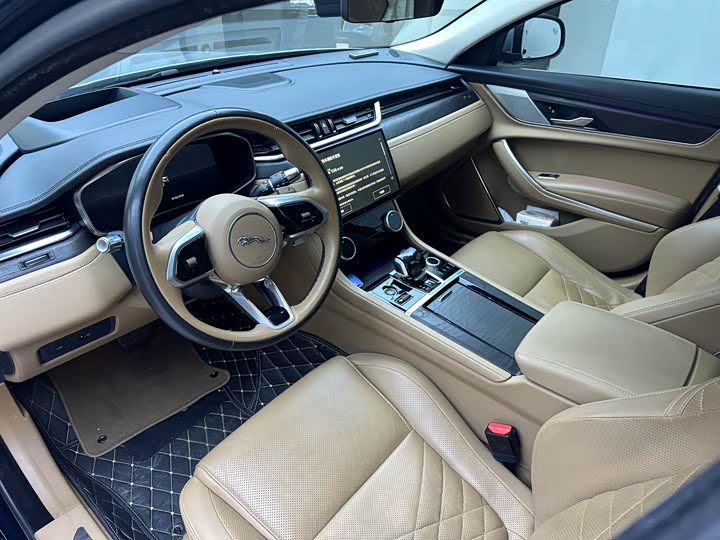 Фото 6 - Jaguar XF L