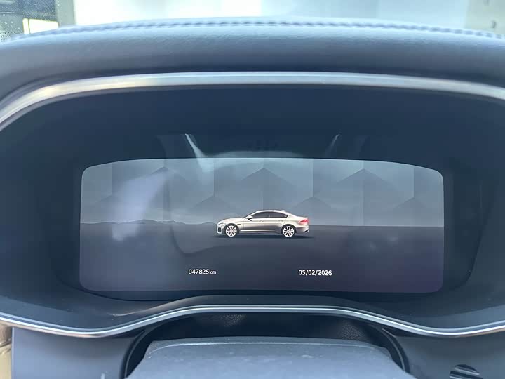 Фото 7 - Jaguar XF L