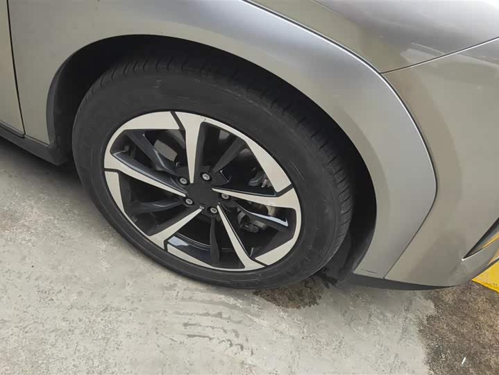 Фото 6 - GAC Aion Y