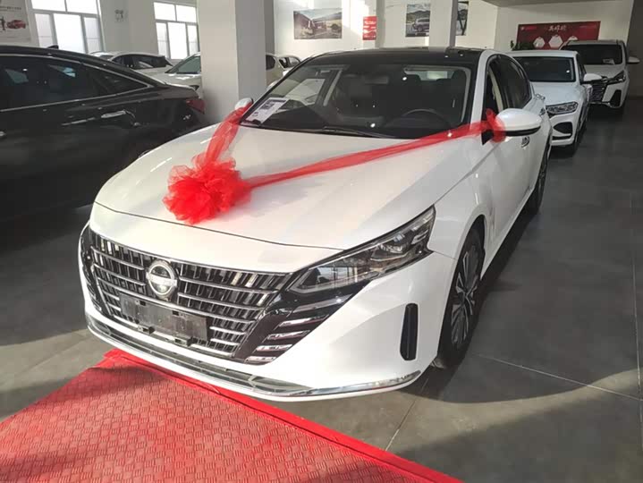 Фото 1 - Nissan Teana