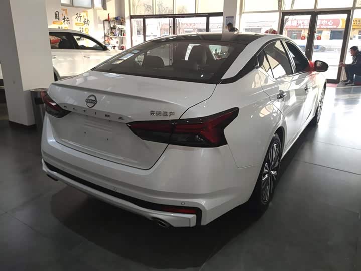 Фото 3 - Nissan Teana