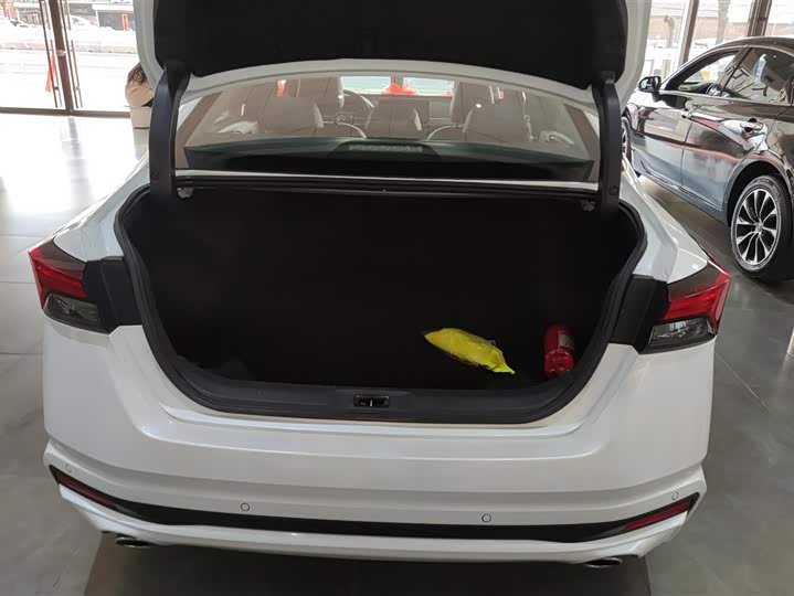 Фото 4 - Nissan Teana