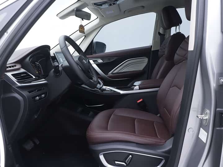 Фото 3 - Geely Jiaji