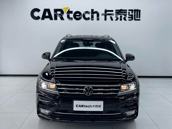 Фото 2 - Volkswagen Tiguan L Pro