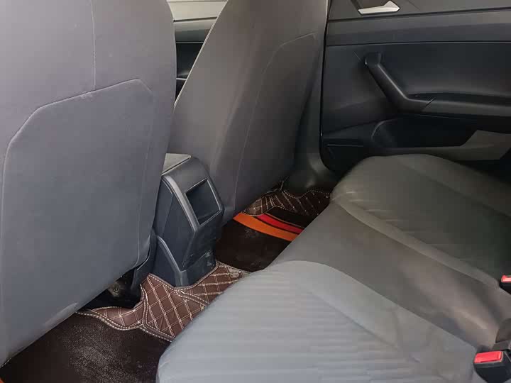 Фото 6 - Volkswagen Lavida