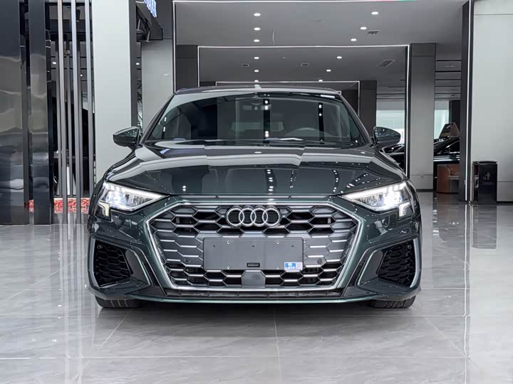 Фото 2 - Audi A3