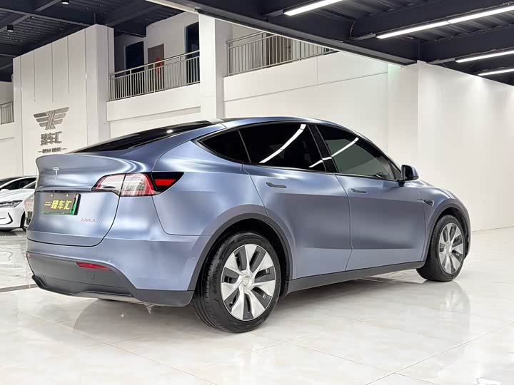 Фото 6 - Tesla Model Y