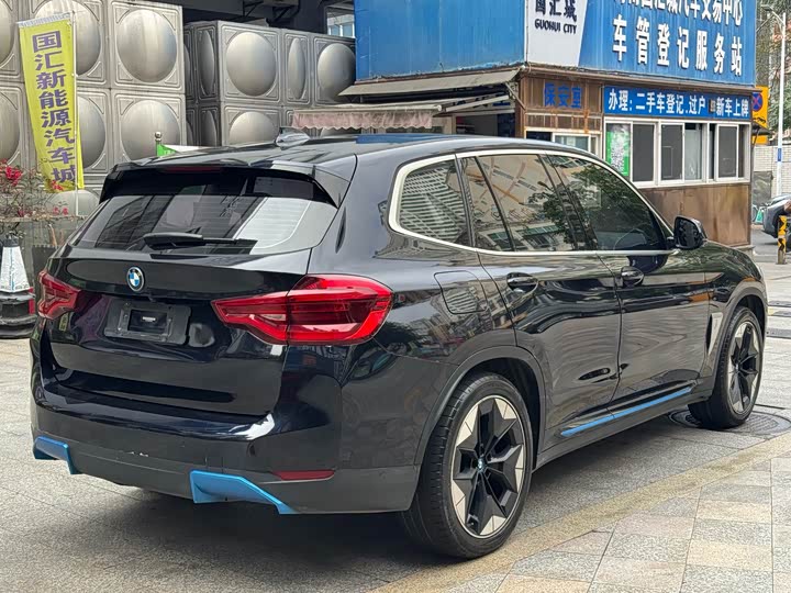 Фото 7 - BMW iX3