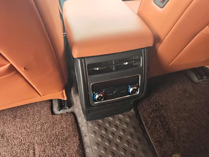 Фото 8 - Haval H9