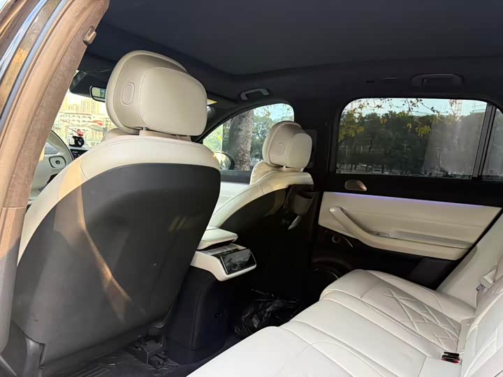 Фото 6 - Nio ES7