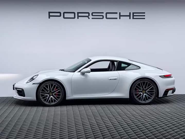 Фото 4 - Porsche 911