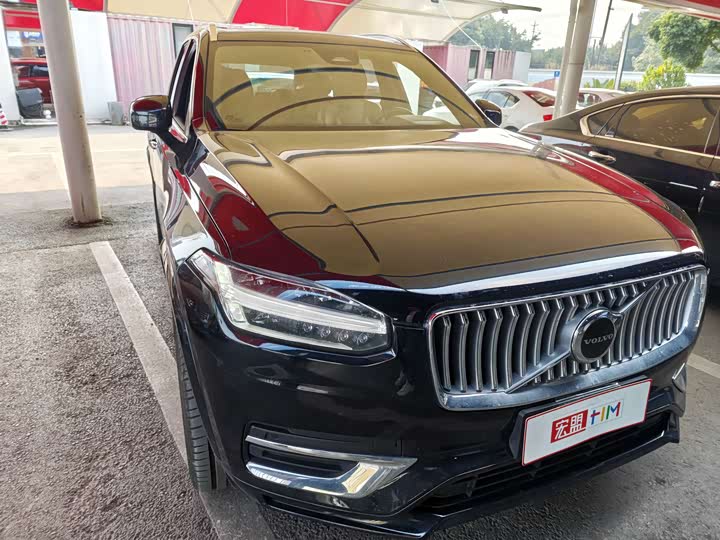 Фото 3 - Volvo XC90