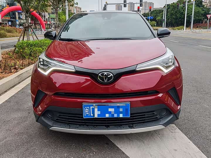 Фото 2 - Toyota Izoa