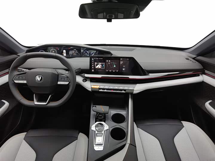 Фото 5 - Changan UNI-V Hybrid