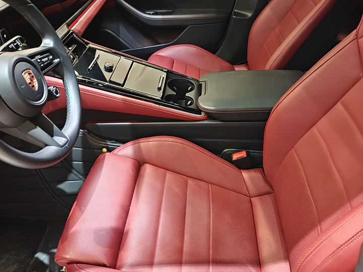 Фото 4 - Porsche Panamera