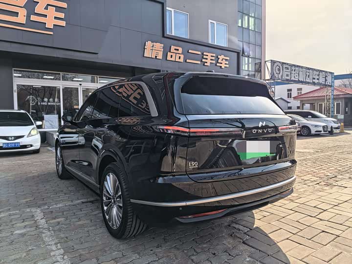 Фото 5 - Nio Onvo L90