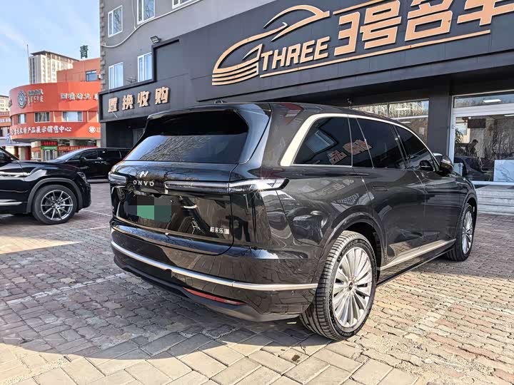 Фото 6 - Nio Onvo L90