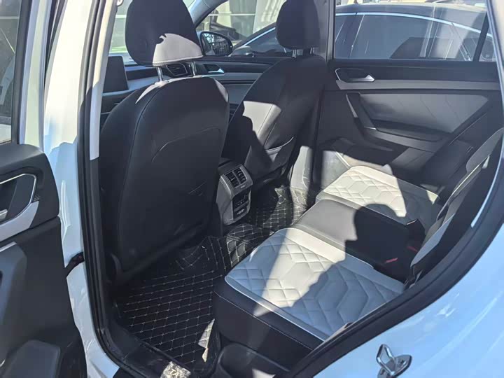 Фото 7 - Volkswagen Tayron