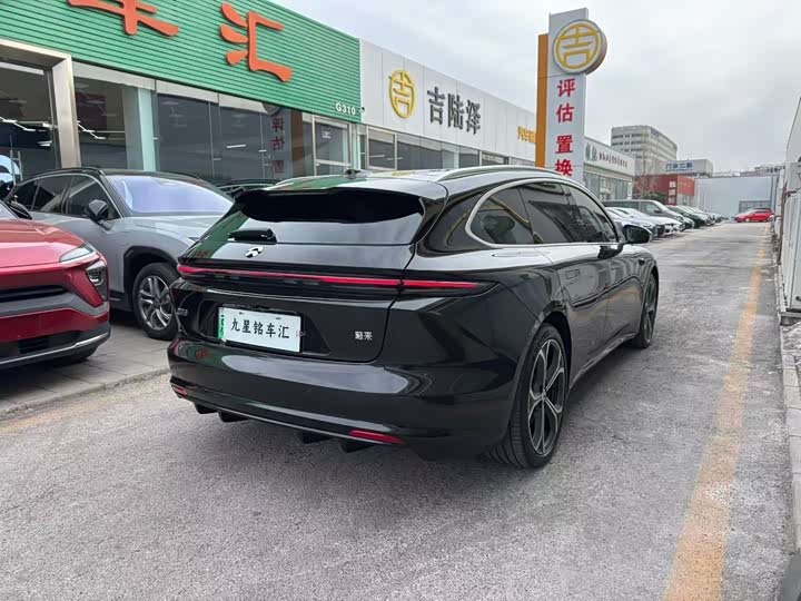 Фото 3 - Nio ET5T