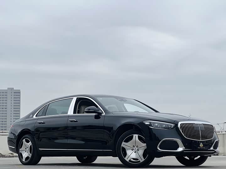 Фото 3 - Mercedes-Benz Maybach S-Class