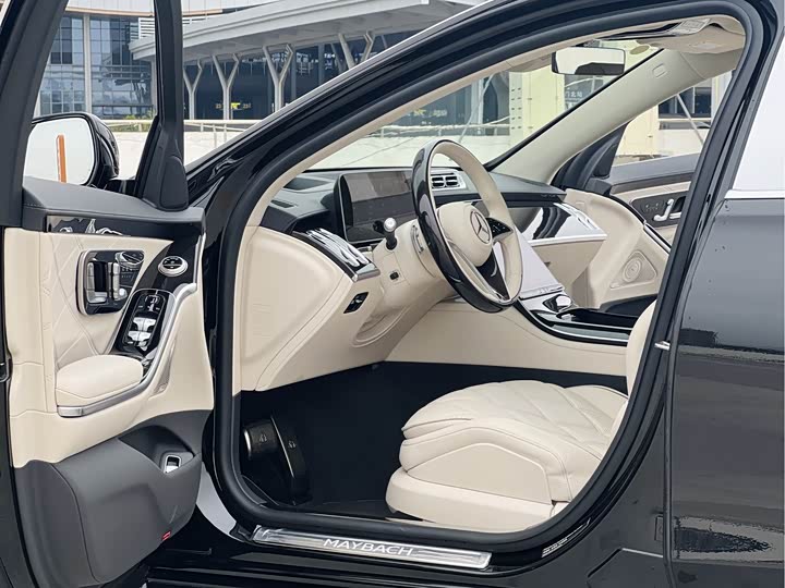 Фото 4 - Mercedes-Benz Maybach S-Class