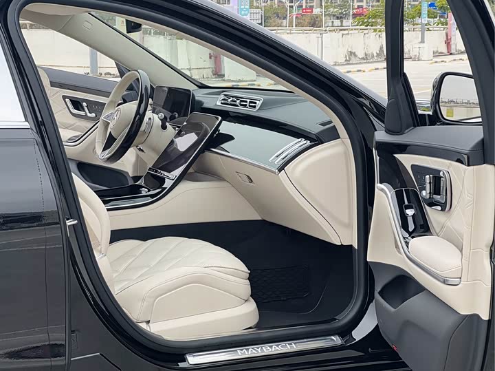 Фото 6 - Mercedes-Benz Maybach S-Class