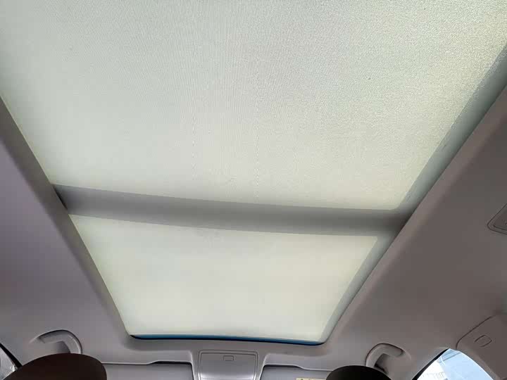 Фото 6 - Volkswagen Tiguan L Pro