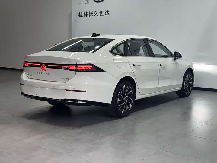 Фото 5 - Volkswagen Sagitar L