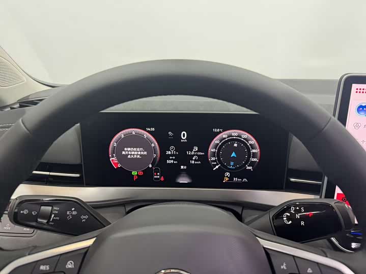 Фото 9 - Volkswagen Sagitar L