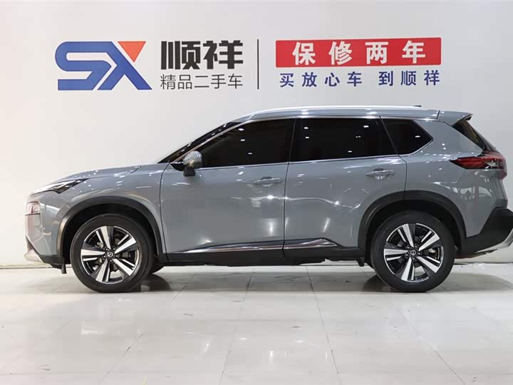 Фото 6 - Nissan X-Trail