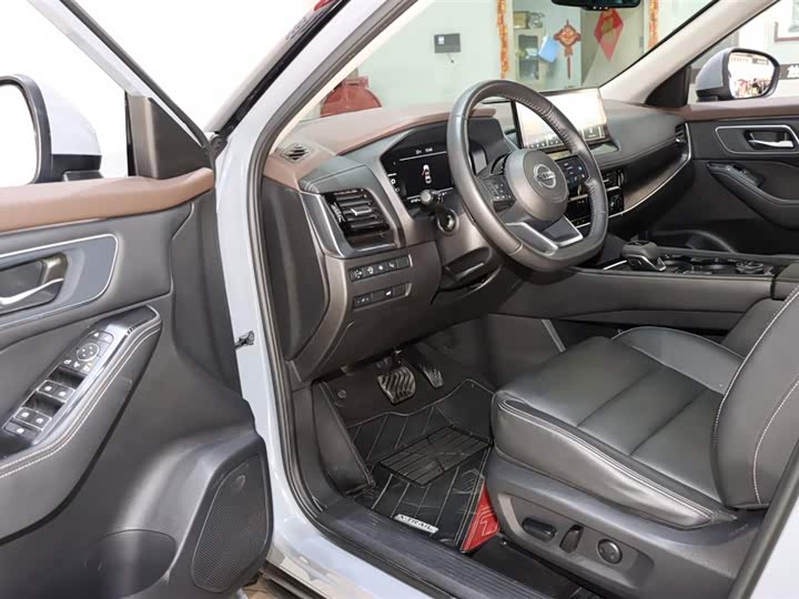 Фото 9 - Nissan X-Trail