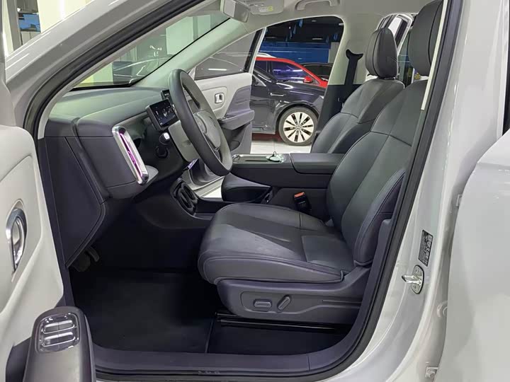 Фото 7 - Leapmotor B10