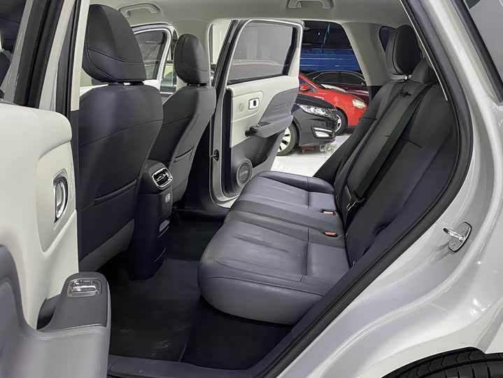 Фото 8 - Leapmotor B10