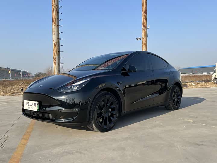 Фото 1 - Tesla Model Y