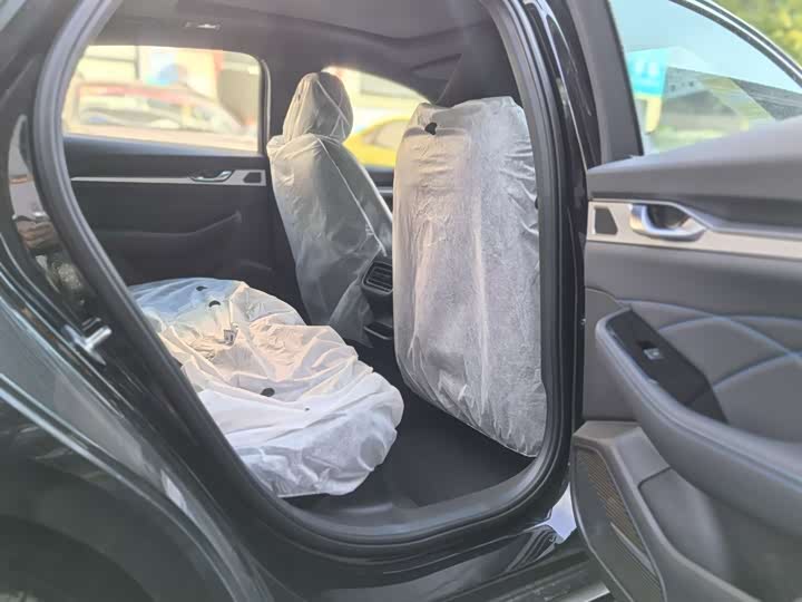 Фото 5 - Geely Preface