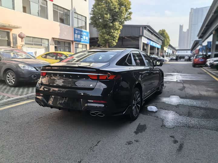 Фото 8 - Geely Preface