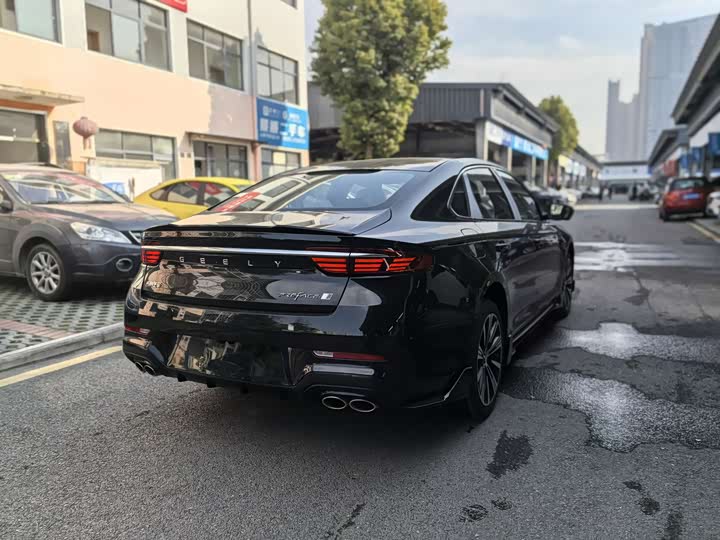 Фото 9 - Geely Preface