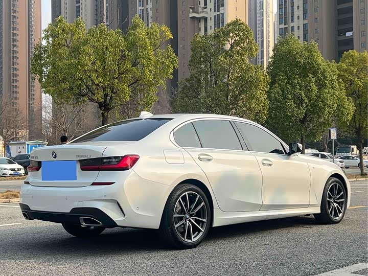 Photo 5 - BMW 3 Series